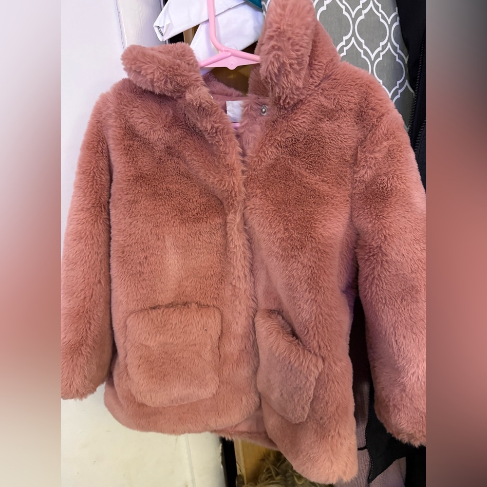 H&M faux fur.. pink knee length snaps to close